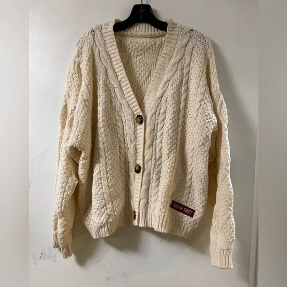 Taylor Swift Taylors Version Red Album Cardigan Size M/L,  pre-owned - Picture 3 of 9